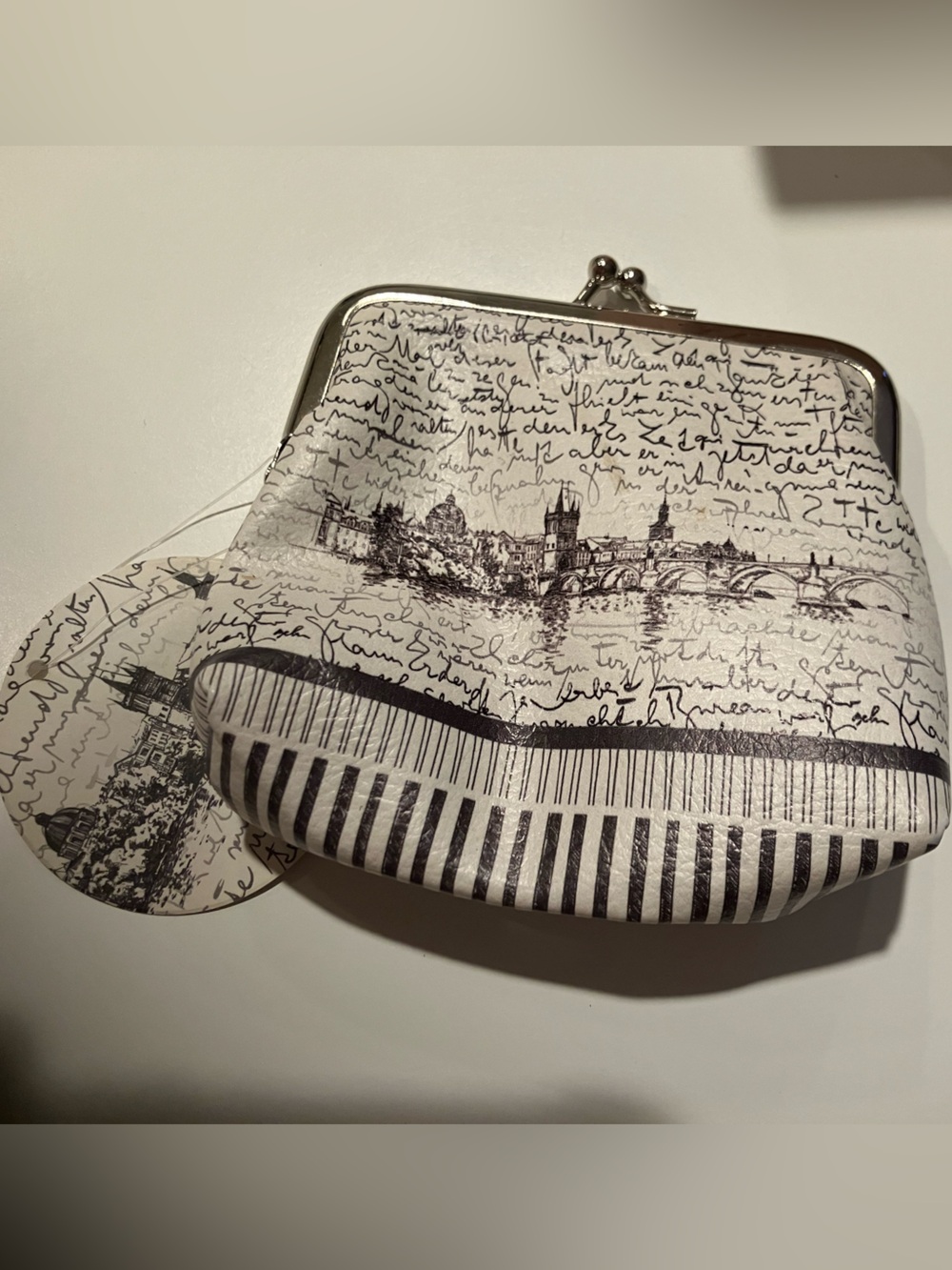 Coin Purse with picture of Prague, Czech Republic 🇨🇿. 4”X4”